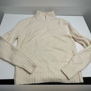 J. Crew Brand Women's Medium Cream Colored Alpaca Merino Wool Blend Sweater